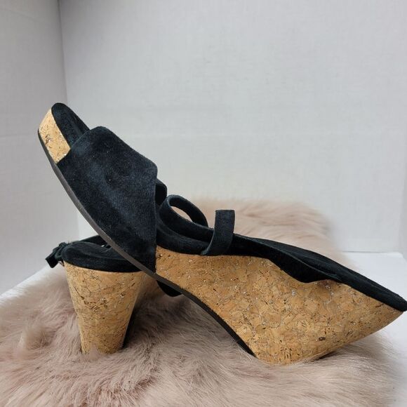 Ugg Jullita Strappy BlackSuede Cork Wedge Womens Sandals Shoes Size 11 - Picture 6 of 10